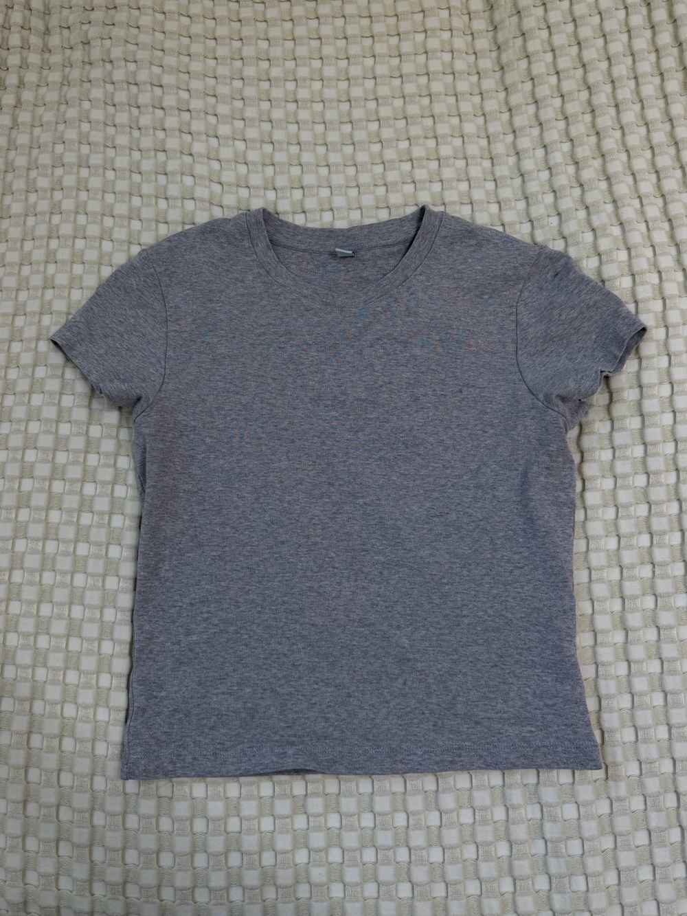 UNIQLO Mini T Shirt in Gray